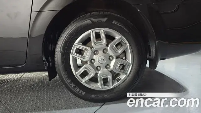 Hyundai Staria 2021 — Şəkil 14/32