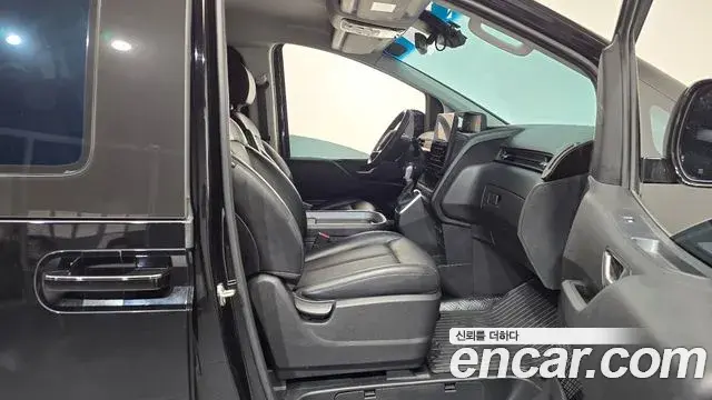 Hyundai Staria 2021 — Şəkil 6/32