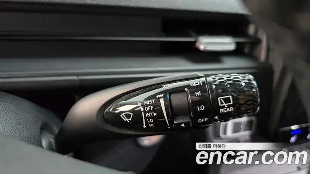 Hyundai Staria 2021 — Şəkil 28/32