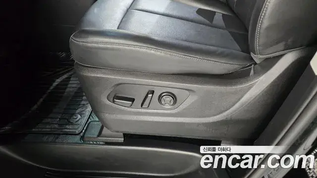 Hyundai Staria 2021 — Şəkil 9/32