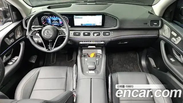 Mercedes-Benz GLE-Class 2025 — Photo 3/34