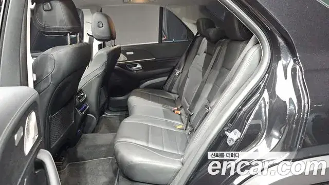 Mercedes-Benz GLE-Class 2025 — Photo 22/34