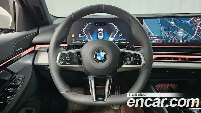 BMW 5 Series 2025 — ფოტო 21/33