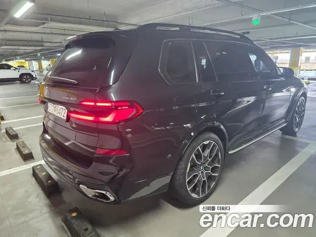 BMW X7 2023 — Фото 6/18
