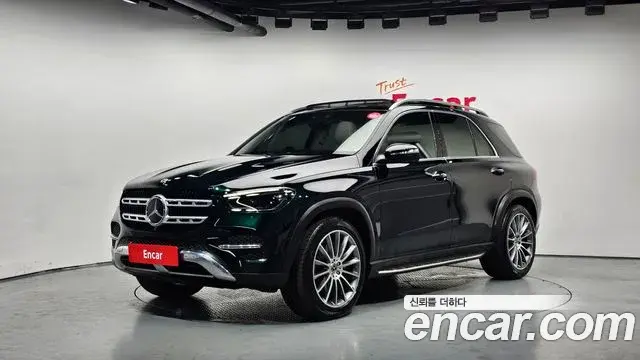 Mercedes-Benz GLE-Class 2023 — Фото 1/20