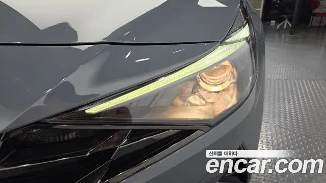 Hyundai The New Avante Hybrid 2021 — ფოტო 18/30
