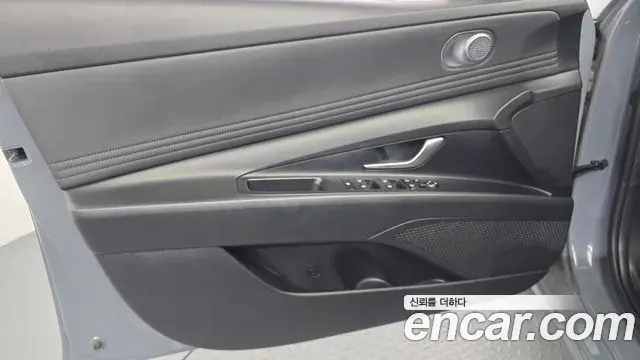 Hyundai The New Avante Hybrid 2021 — ფოტო 15/30