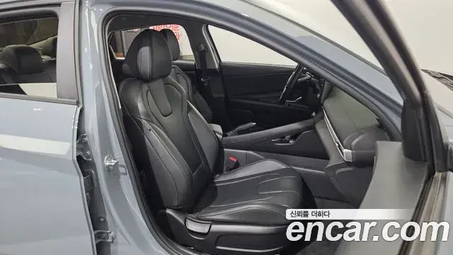 Hyundai The New Avante Hybrid 2021 — ფოტო 6/30