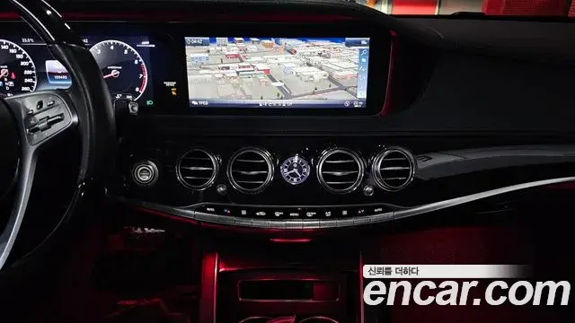 Mercedes-Benz S-Class 2018 — Photo 19/20