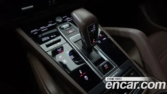Porsche Cayenne 2020 — Фото 9/20