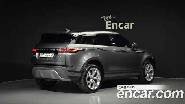 Land Rover Range Rover Evoque 2020 — Photo 24/32
