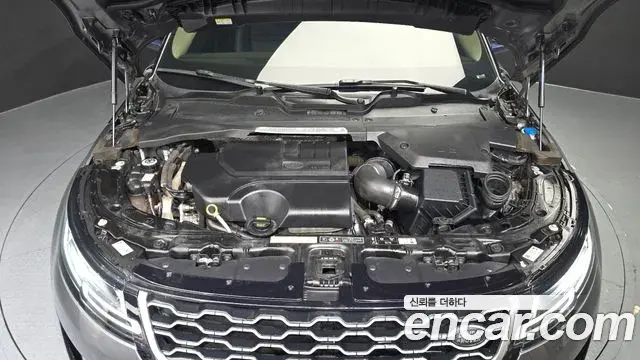 Land Rover Range Rover Evoque 2020 — Photo 14/32