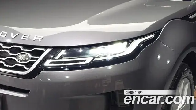 Land Rover Range Rover Evoque 2020 — Photo 11/32