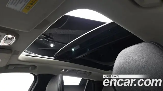 Volvo XC90 2018 — Şəkil 11/20