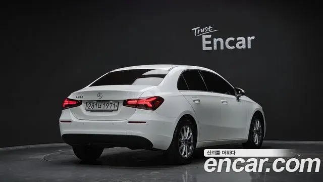 Mercedes-Benz A-Class 2020 — Фото 2/20