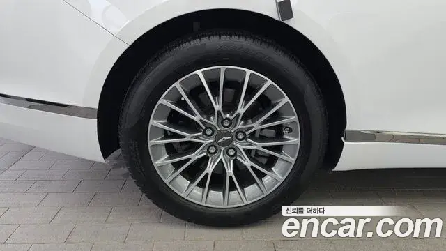 Genesis G80 2023 — ფოტო 11/34
