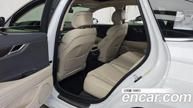 Genesis G80 2023 — ფოტო 27/34