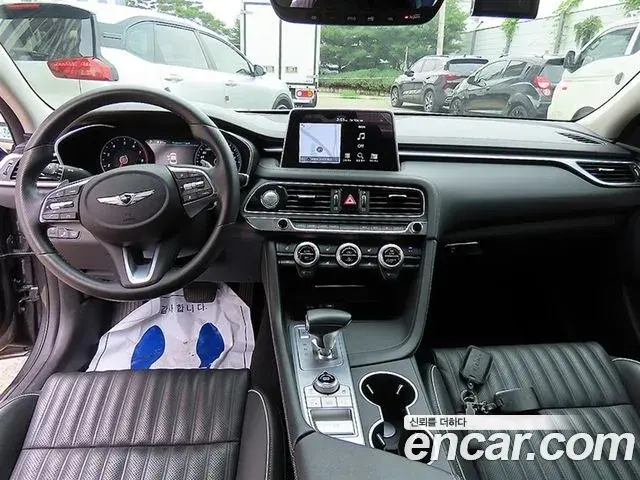 Genesis G70 2019 — Photo 3/20