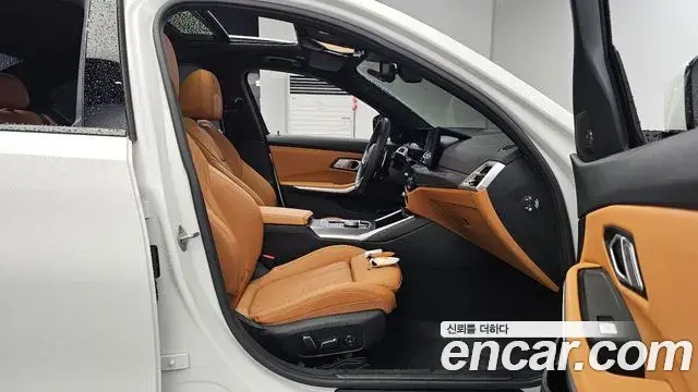 BMW 3 Series 2025 — Photo 26/35