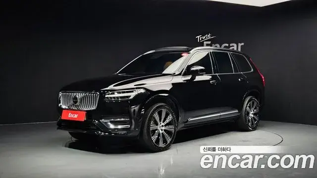 Volvo XC90 2023 — Фото 1/20