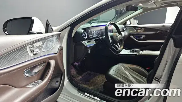 Mercedes-Benz CLS-Class 2019 — Фото 10/20