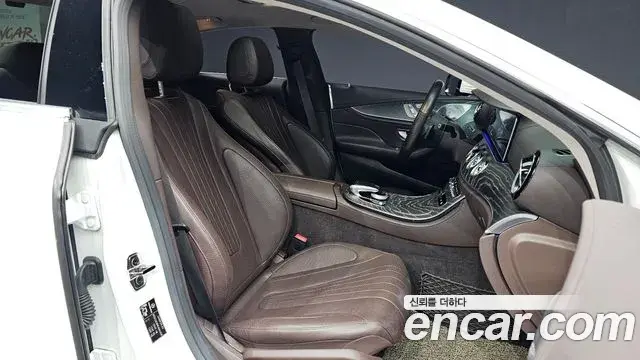 Mercedes-Benz CLS-Class 2019 — Фото 11/20