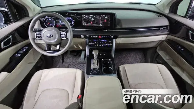 Kia Carnival 2021 — Фото 7/20