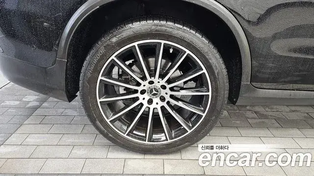 Mercedes-Benz GLC-Class 2019 — Şəkil 16/20