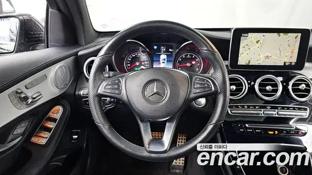 Mercedes-Benz GLC-Class 2019 — Şəkil 15/20