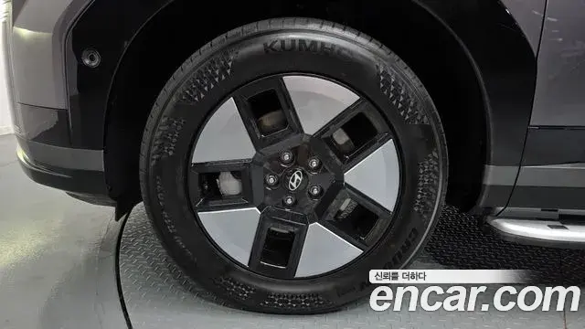 Hyundai Santa Fe 2024 — Photo 24/37