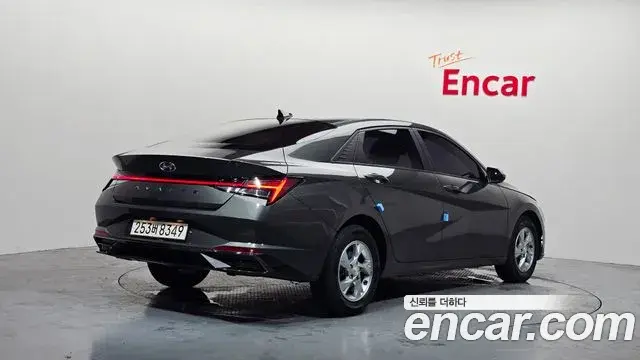 Hyundai Avante 2021 — Photo 2/20