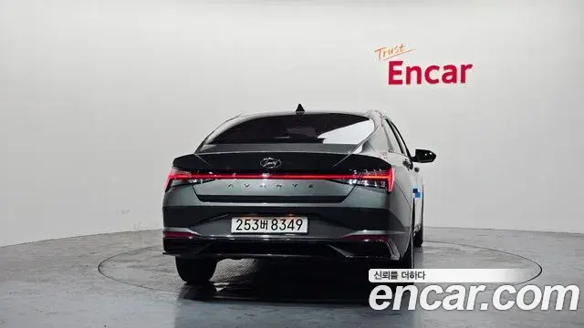 Hyundai Avante 2021 — Photo 4/20