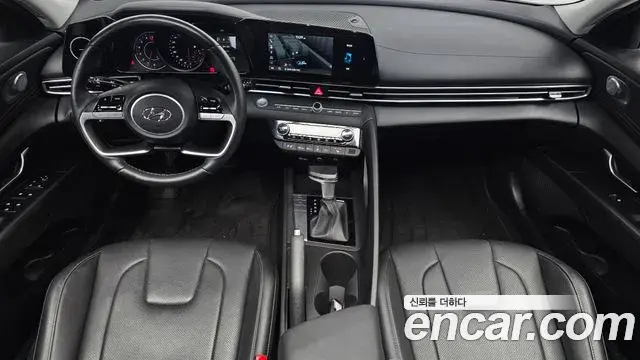 Hyundai Avante 2021 — Photo 7/20