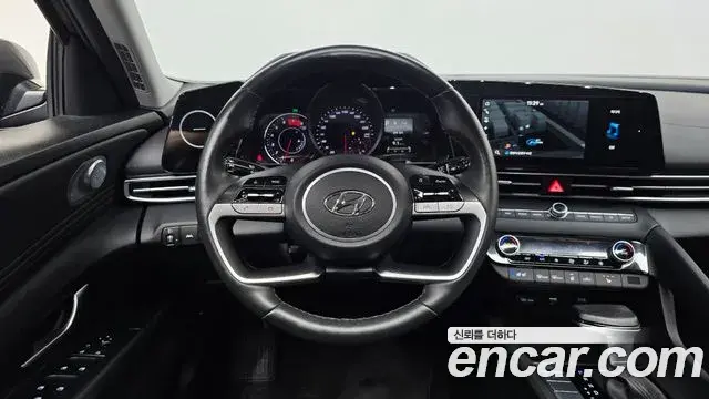 Hyundai Avante 2021 — Photo 14/20