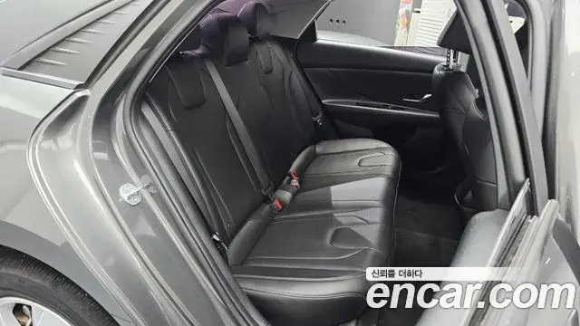 Hyundai Avante 2021 — Photo 18/20