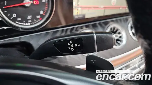 Mercedes-Benz E-Class 2018 — Фото 9/20