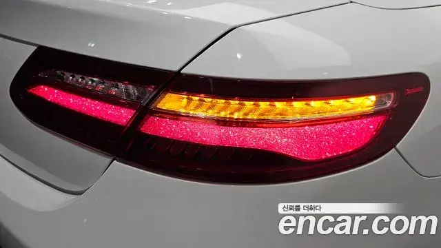 Mercedes-Benz E-Class 2018 — ფოტო 1/30