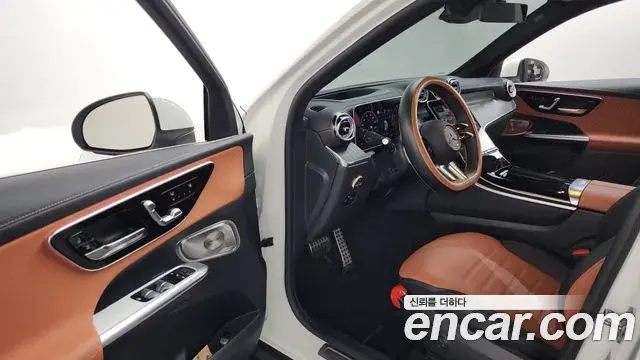 Mercedes-Benz GLC-Class 2025 — Фото 10/20