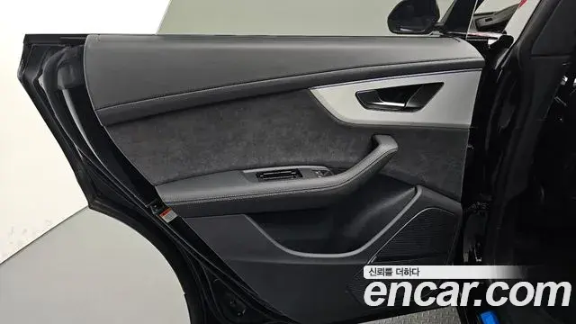 Audi Q8 2026 — Şəkil 6/34