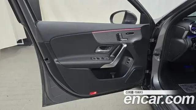 Mercedes-Benz A-Class 2021 — Şəkil 21/30