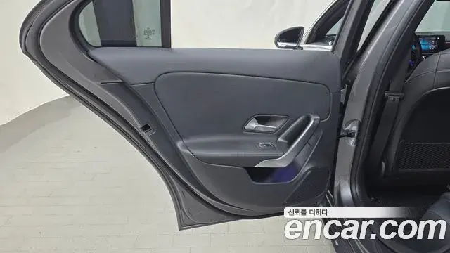 Mercedes-Benz A-Class 2021 — Şəkil 30/30