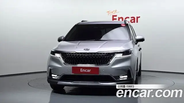 Kia Carnival 2021 — Фото 3/20