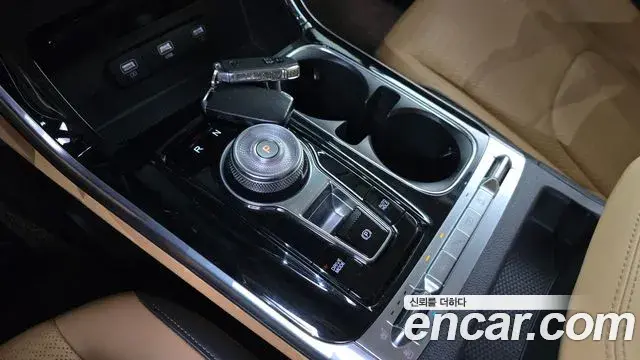 Kia Carnival 2021 — Фото 9/20
