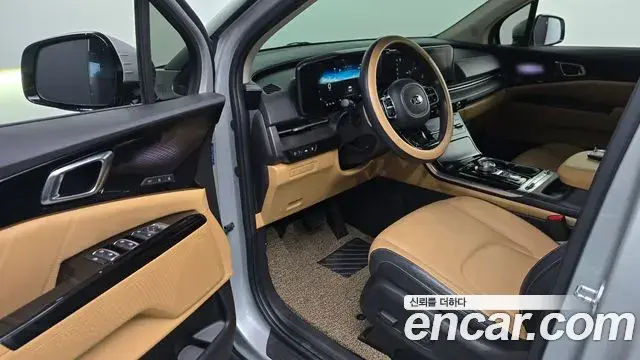 Kia Carnival 2021 — Фото 10/20