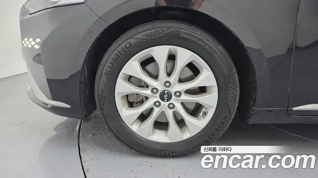 Kia K8 2022 — Şəkil 10/20