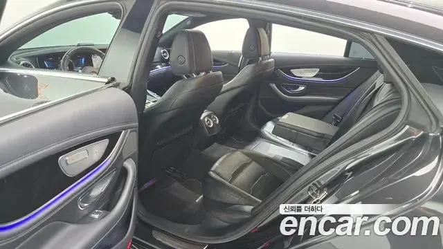 Mercedes-Benz AMG GT 2021 — Photo 6/20
