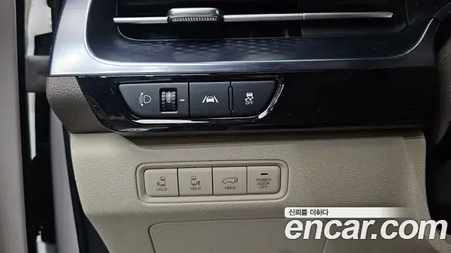 Kia Carnival 2021 — Фото 16/20