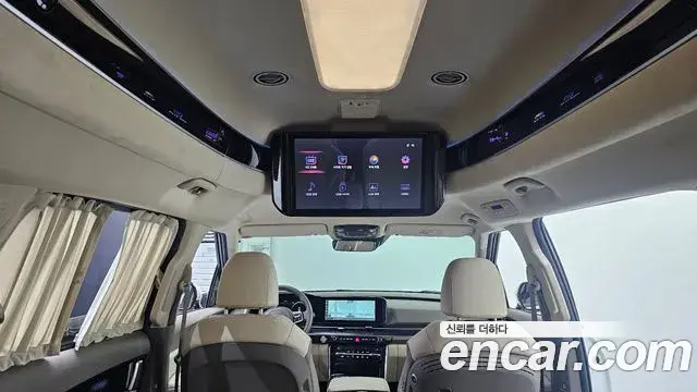 Kia Carnival 2021 — Фото 19/20