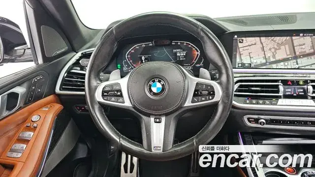 BMW X7 2021 — Photo 5/20