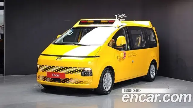 Hyundai Staria 2022 — Şəkil 24/35